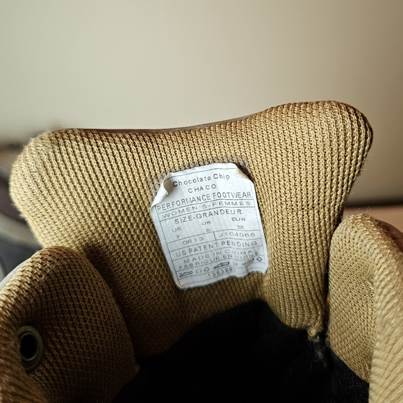 Chaco Waterproof Hiking Boots Women's Size 7 - Picture 11 of 11
